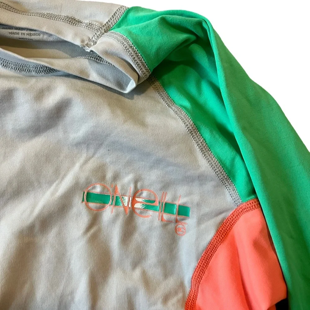O’Neill Rash Guard Top - Picture 2 of 4